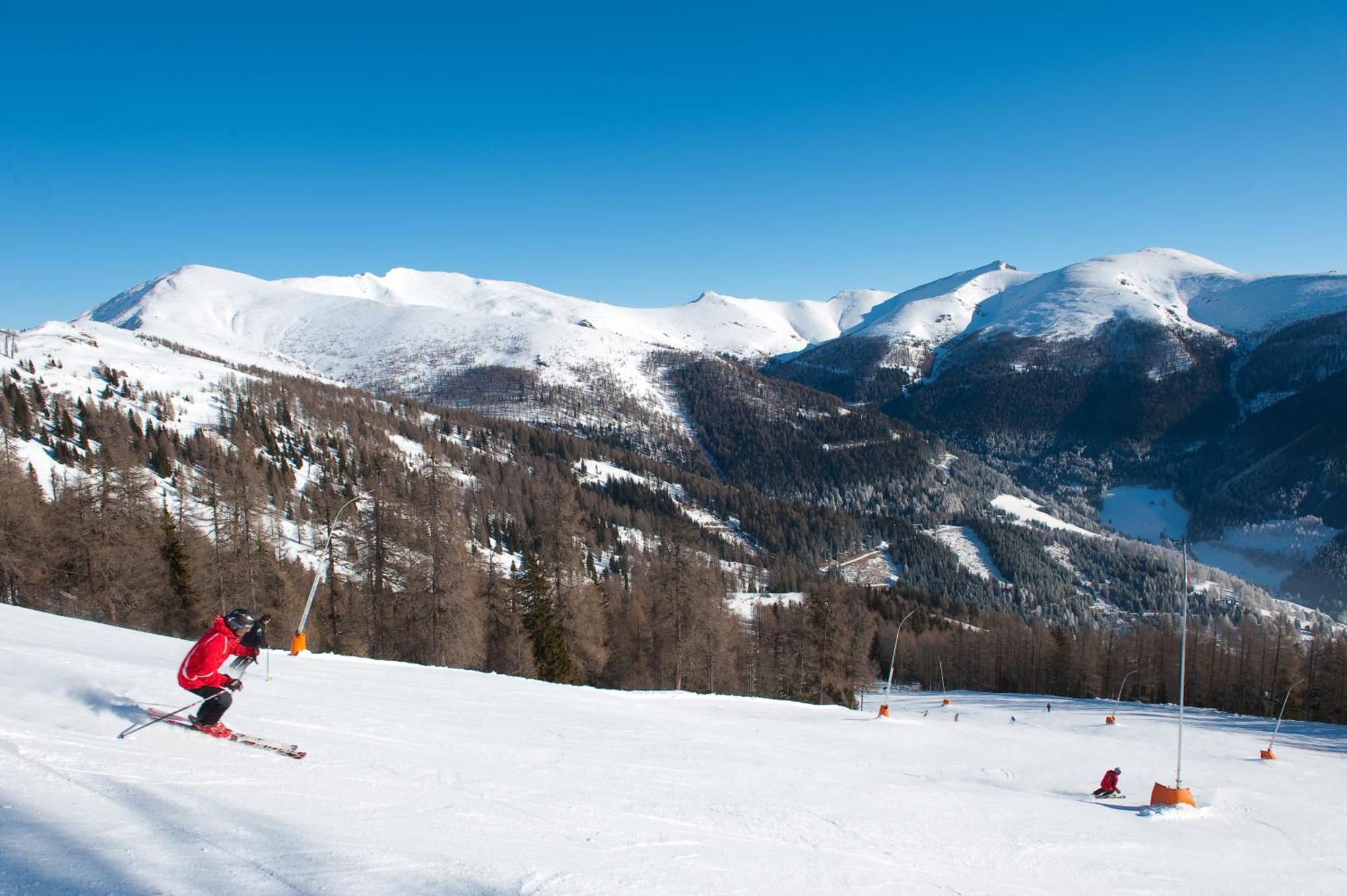 Schi- Und Wanderhotel Berghof Bad Kleinkirchheim Bagian luar foto