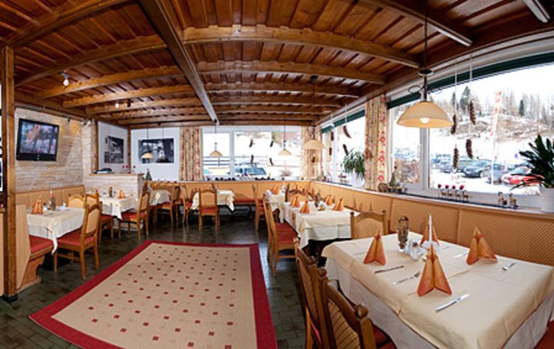 Schi- Und Wanderhotel Berghof Bad Kleinkirchheim Bagian luar foto
