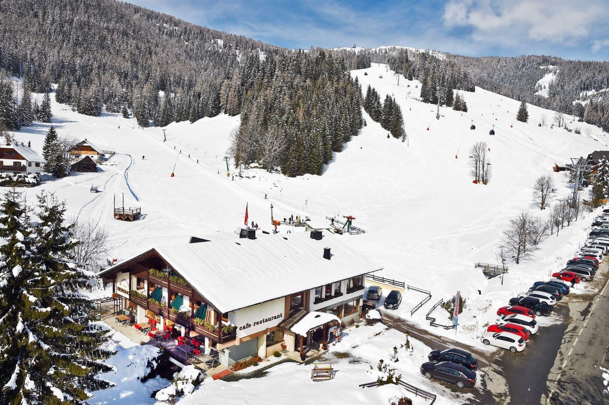 Schi- Und Wanderhotel Berghof Bad Kleinkirchheim Bagian luar foto