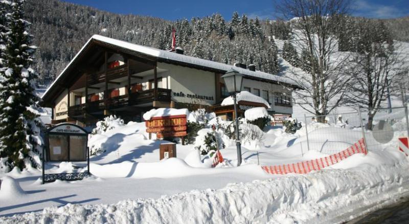 Schi- Und Wanderhotel Berghof Bad Kleinkirchheim Bagian luar foto